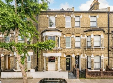 Properties for sale in Shorrolds Road - SW6 7TR view1