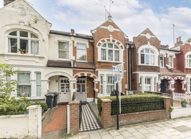 Properties for sale in Silver Crescent - W4 5SE view1