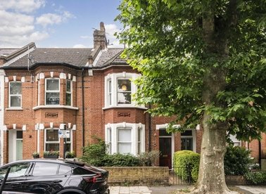 Properties for sale in Silver Crescent - W4 5SE view1
