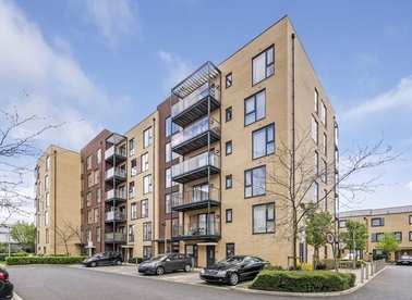 Properties for sale in Silverworks Close - NW9 0FA view1