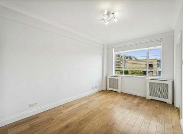 Properties for sale in Sloane Avenue - SW3 3BD view1