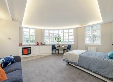 Properties for sale in Sloane Avenue - SW3 3JF view1