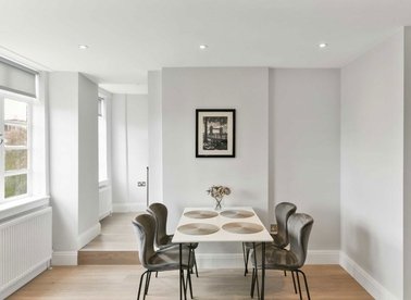 Properties for sale in Sloane Avenue - SW3 3BB view1