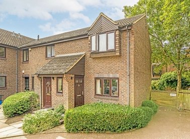 Properties for sale in Somerford Way - SE16 6QN view1