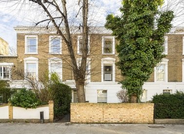 Properties for sale in Southgate Road - N1 3HX view1