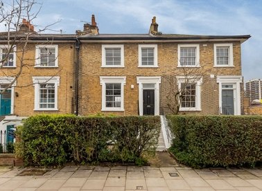 Properties for sale in Southgate Road - N1 3JD view1