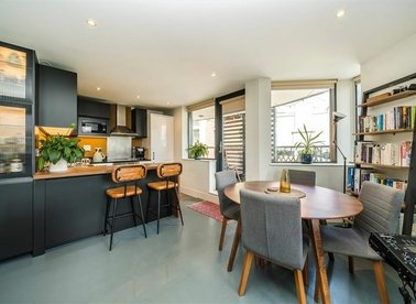 Properties for sale in Southwark Bridge Road - SE1 0BQ view1