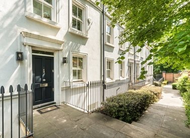 Properties for sale in Southwood Lane - N6 5DY view1