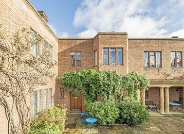 Properties for sale in Sprimont Place - SW3 3HT view1