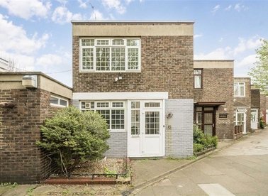 Properties for sale in Spring Walk - E1 5JA view1