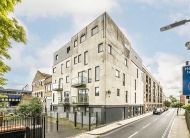 Properties for sale in Spurstowe Terrace - E8 1FD view1