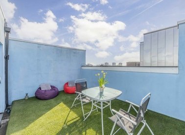 Properties for sale in Spurstowe Terrace - E8 1FD view1