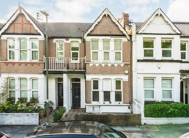 Properties for sale in Squires Lane - N3 2QS view1