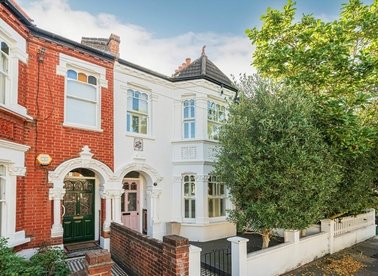 St. Albans Avenue, London, W4