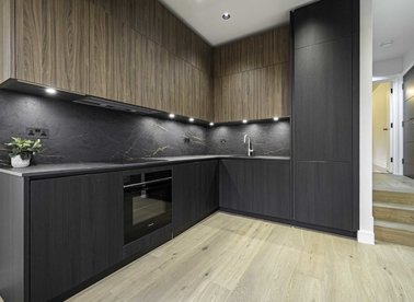 Properties for sale in St. Andrews Square - KT6 4EE view1