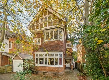 St. Andrews Square, Surbiton, KT6