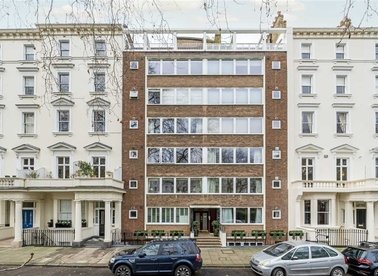 Properties for sale in St. Georges Square - SW1V 3QU view1