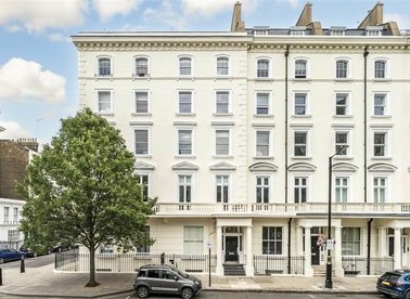 Properties for sale in St. Georges Square - SW1V 2HX view1