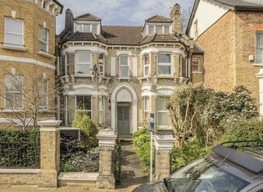 Properties for sale in St. James's Drive - SW17 7RN view1