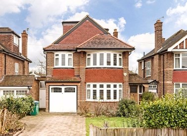 Properties sold in St. James's Road - TW12 1DQ view1