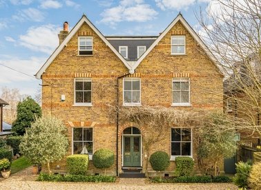 Properties for sale in St. James's Road - TW12 1DQ view1
