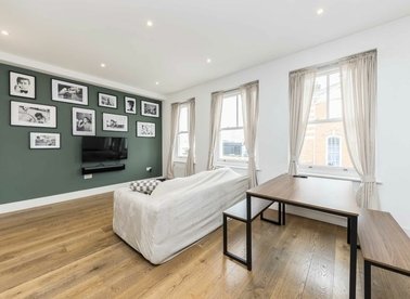 Properties for sale in St. John's Hill - SW11 1TT view1