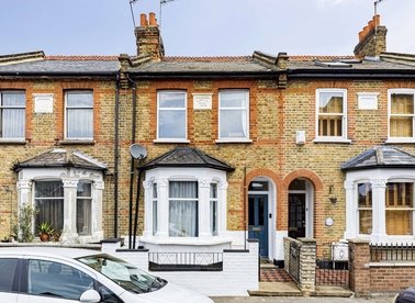 Properties for sale in St. Johns Road - TW7 6PL view1