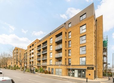 Properties for sale in St. Johns Road - KT3 3FG view1