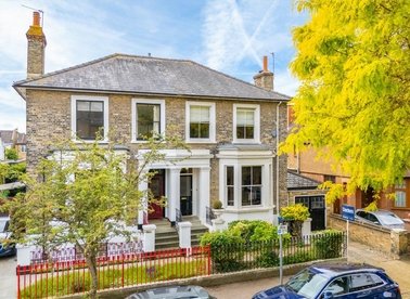 Properties for sale in St. Leonard's Road - KT6 4DE view1