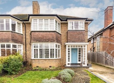 Properties sold in St. Margarets Drive - TW1 1QN view1