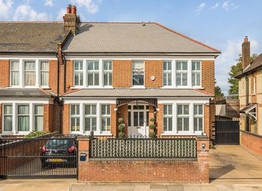 Properties for sale in St. Marys Crescent - TW7 4NA view1