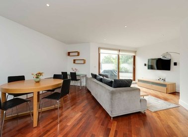 Properties for sale in St. Marys Road - W5 5PR view1