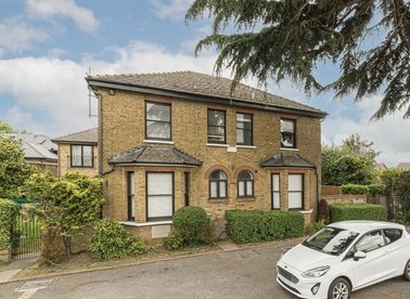 Properties for sale in Staines Road East - TW16 5AD view1