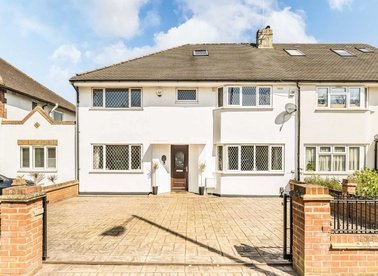 Properties for sale in Staines Road - TW2 5JA view1