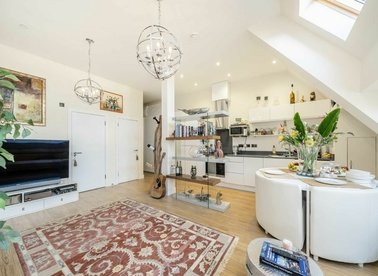 Properties for sale in Staines Road West - TW16 7FE view1