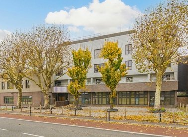 Properties for sale in Staines Road West - TW16 7FG view1