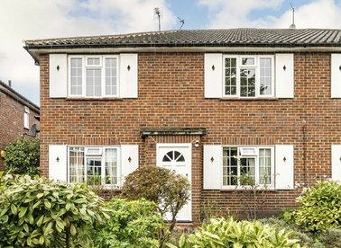 Properties for sale in Stanmore Gardens - TW9 2HN view1