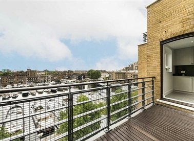 Star Place, London, E1W