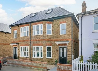 Properties for sale in Station Road - TW12 2BU view1