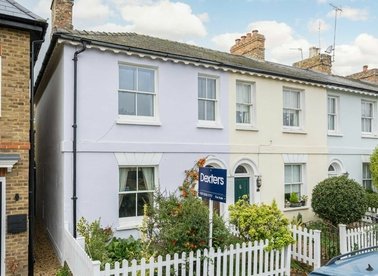 Properties for sale in Station Road - TW12 2BT view1