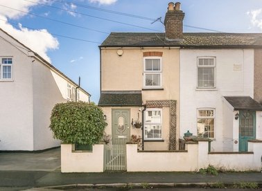 Properties for sale in Staveley Road - TW15 1TF view1