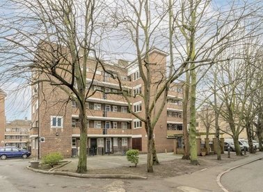 Properties for sale in Stockwell Gardens Estate - SW9 9AD view1