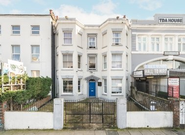 Properties for sale in Stockwell, London SW9 -  view1