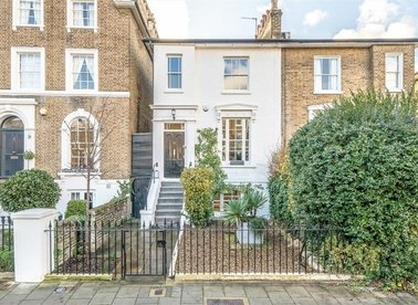 Stockwell Park Crescent, London, SW9