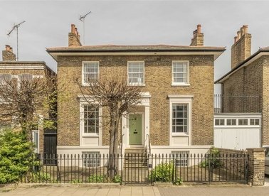 Properties for sale in Stockwell Park Road - SW9 0AP view1