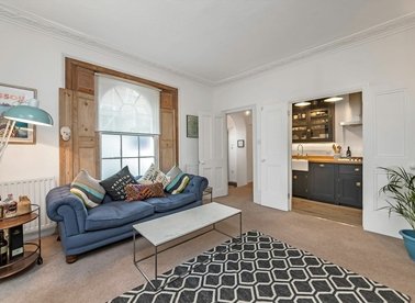 Properties for sale in Stonefield Street - N1 0HW view1