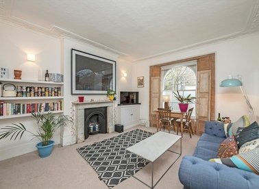 Properties for sale in Stonefield Street - N1 0HW view1
