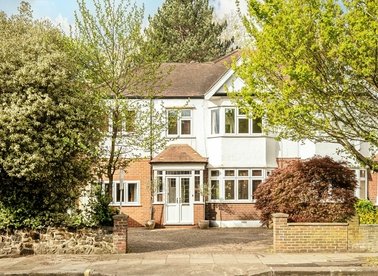 Strawberry Vale, Strawberry Hill, TW1