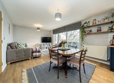Properties for sale in Streatham High Road - SW16 3NQ view1