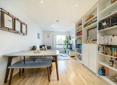 Properties for sale in Streatham High Road - SW16 6AT view1